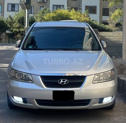 Hyundai Sonata-1