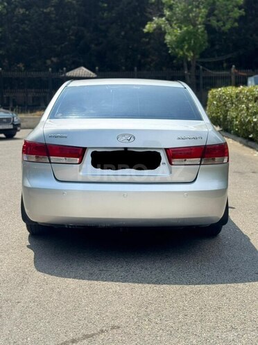 Hyundai Sonata-2