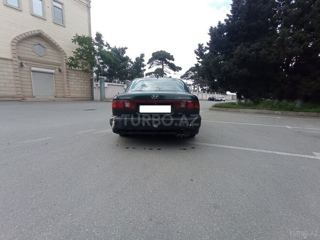 Hyundai Sonata-2