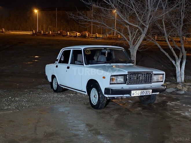 LADA (VAZ) 2107-4