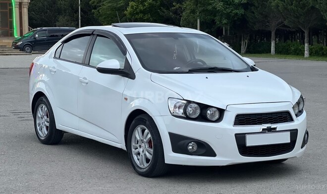 Chevrolet Aveo-3