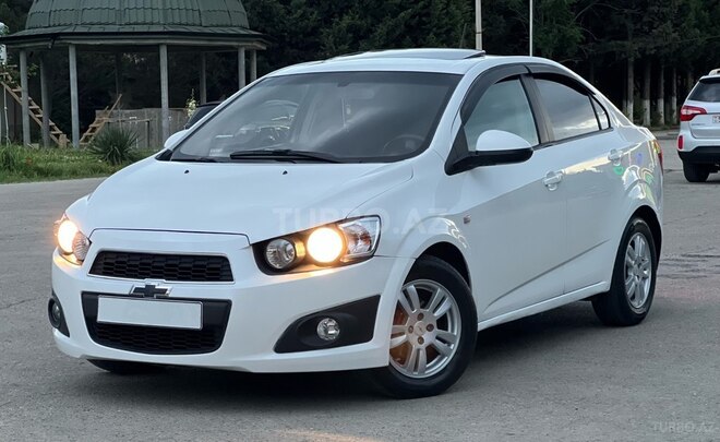 Chevrolet Aveo-8