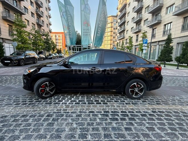 Kia Rio-4