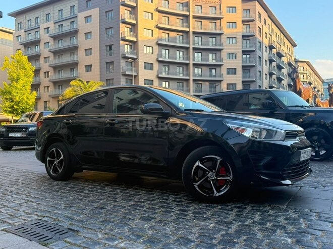 Kia Rio-2