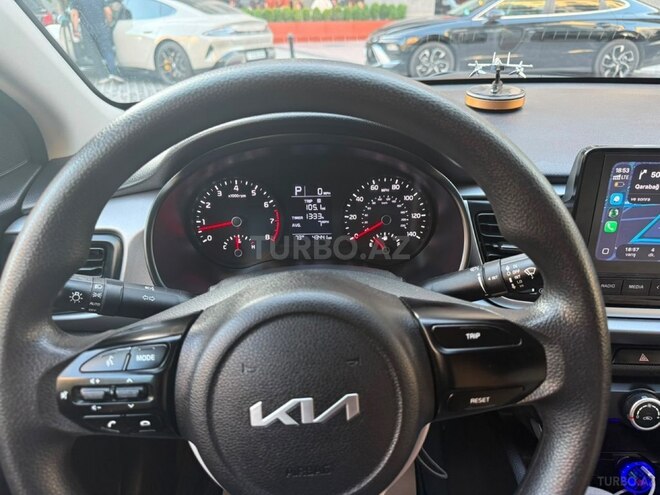Kia Rio-11