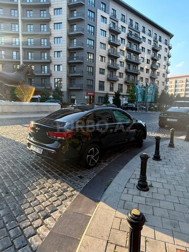 Kia Rio-5