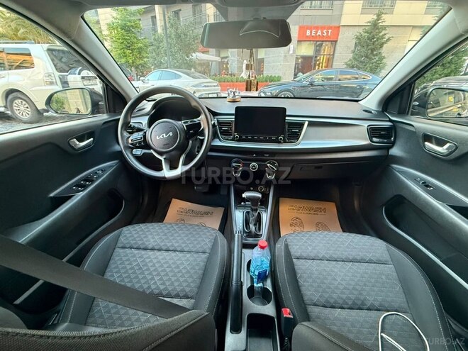 Kia Rio-10