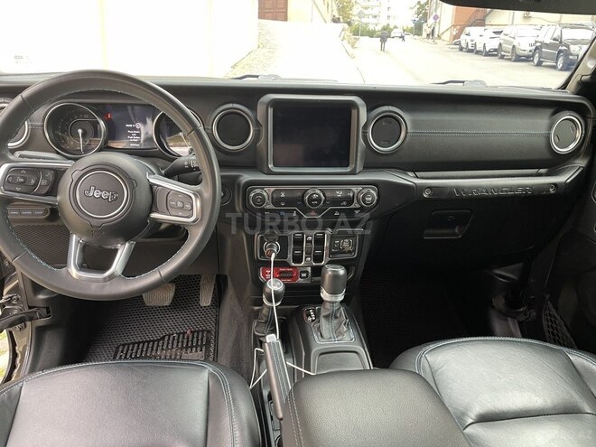 Jeep Wrangler-20