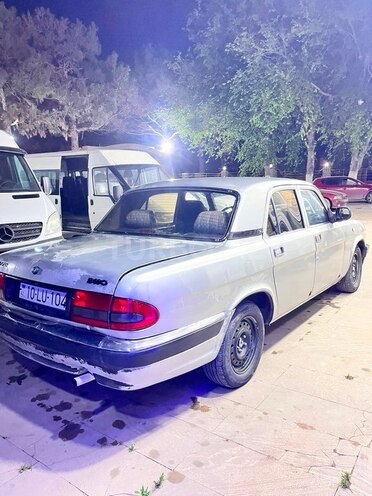 GAZ 3110 "Volga"-4