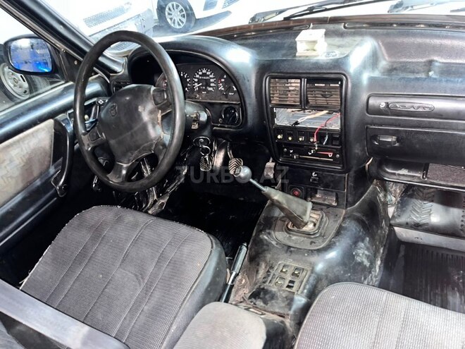 GAZ 3110 "Volga"-6