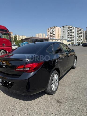 Opel Astra-4