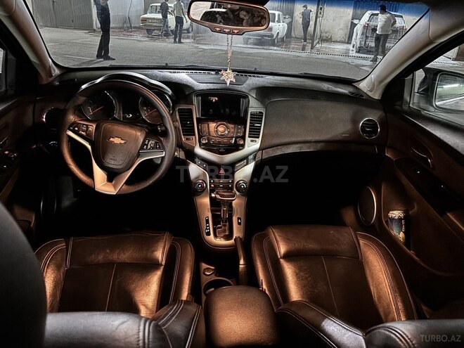 Chevrolet Cruze-6