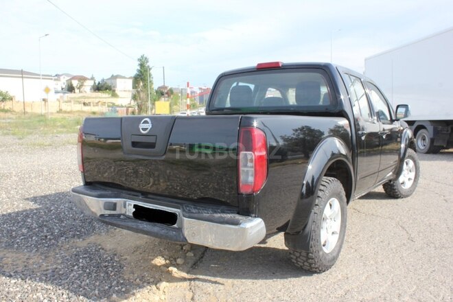 Nissan Navara-5