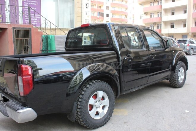 Nissan Navara-4