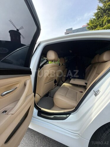 BMW 528-9