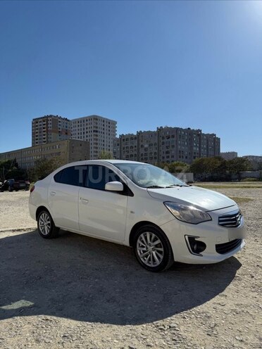 Mitsubishi Attrage-2