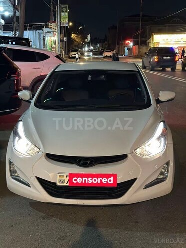Hyundai Elantra-4