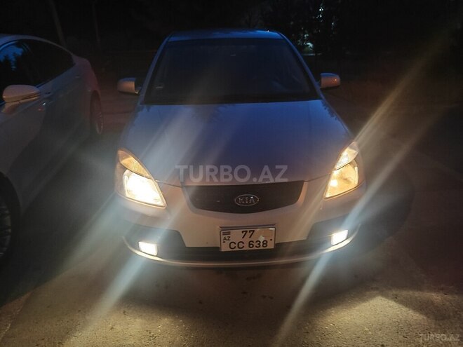 Kia Rio-13