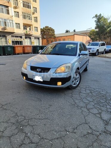 Kia Rio-1