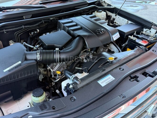 Toyota Land Cruiser-20