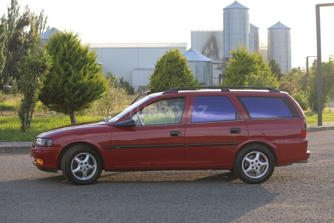 Opel Vectra-13