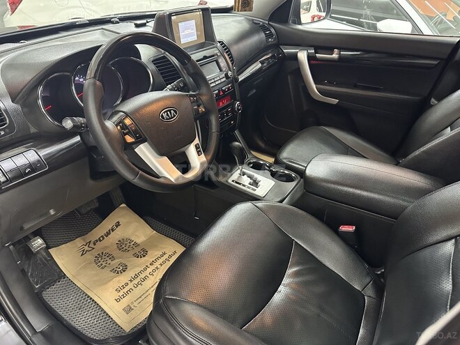 Kia Sorento-14