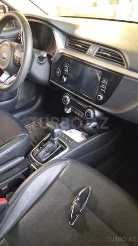 Kia Rio-3