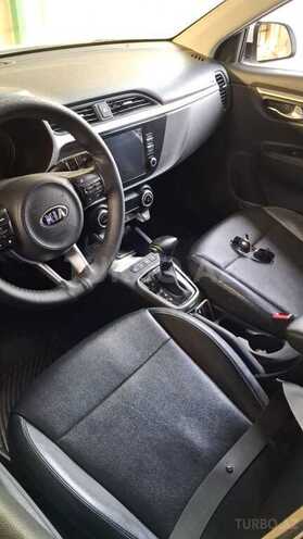 Kia Rio-4