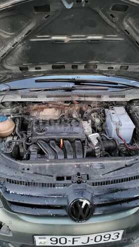 Volkswagen Golf-11
