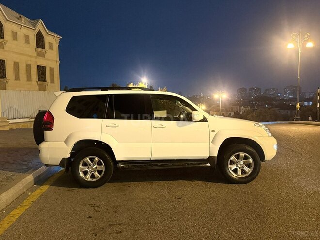 Toyota Land Cruiser Prado-4