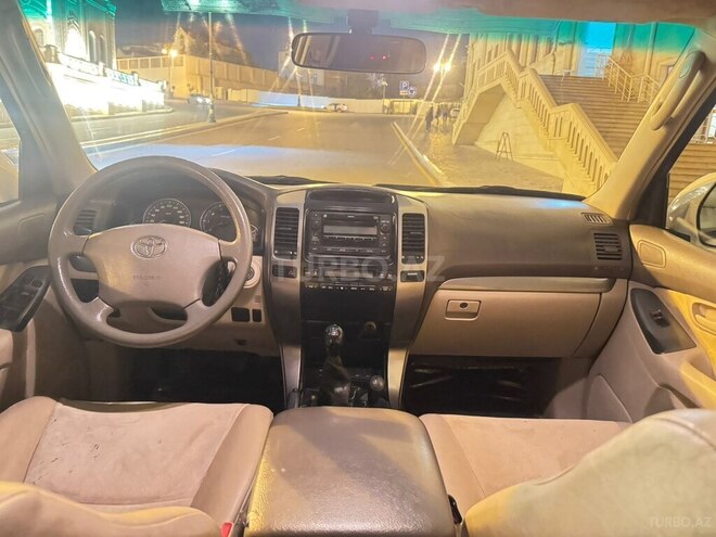 Toyota Land Cruiser Prado-7