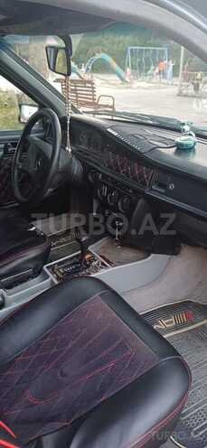 Mercedes 190-2