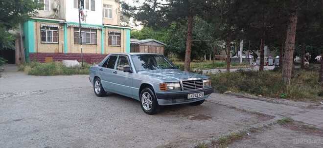 Mercedes 190-8
