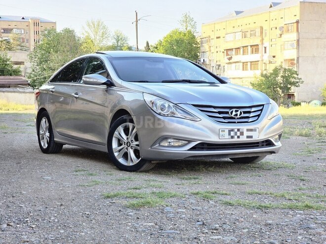Hyundai Sonata-2