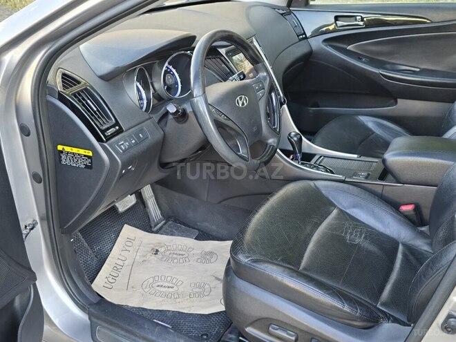 Hyundai Sonata-8