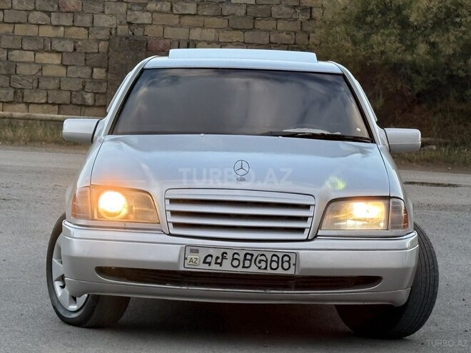 Mercedes C 250-1