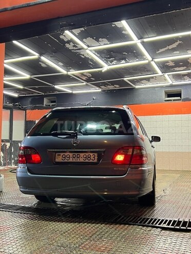 Mercedes E 220-6
