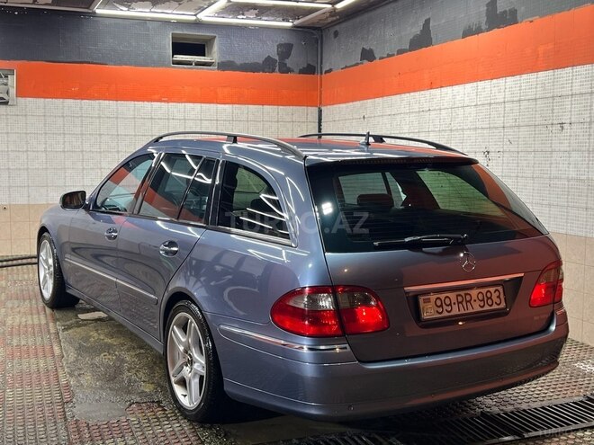 Mercedes E 220-3
