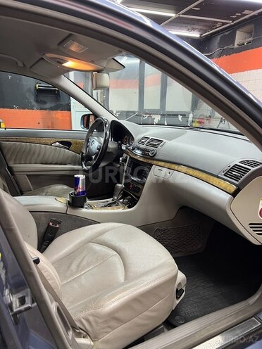Mercedes E 220-7