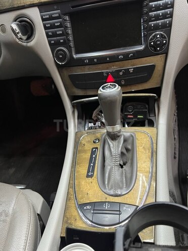 Mercedes E 220-9