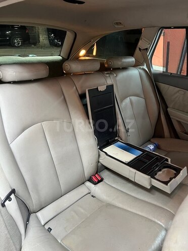 Mercedes E 220-10