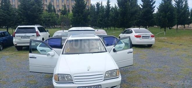 Mercedes C 230-4