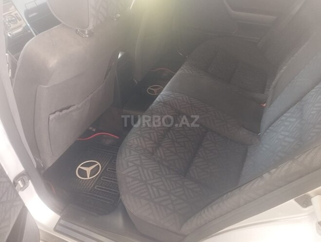 Mercedes C 200-9