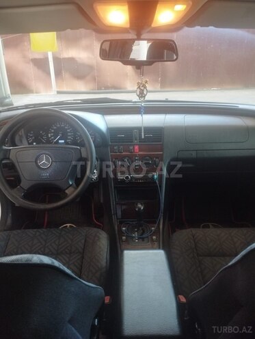 Mercedes C 200-6