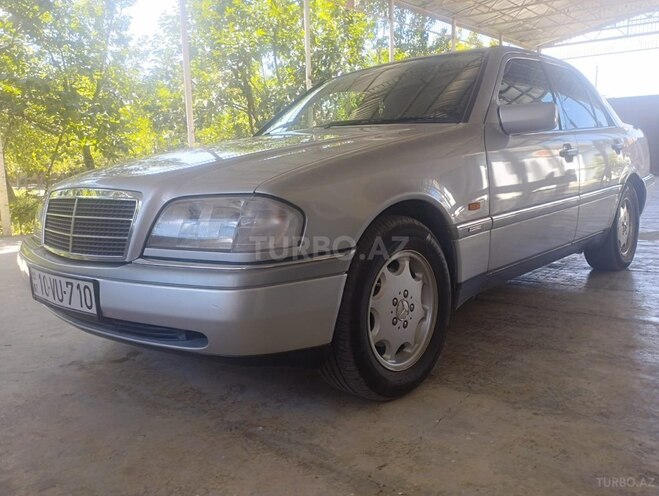 Mercedes C 200-10