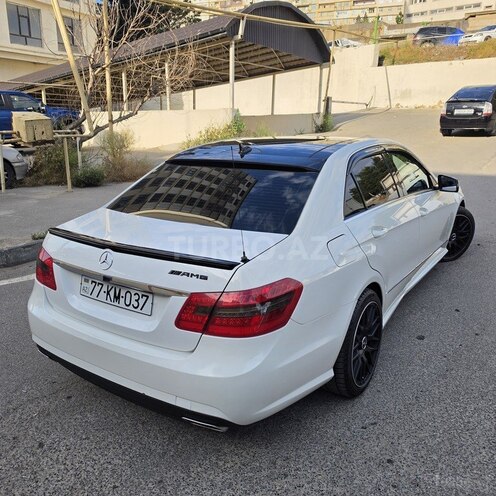 Mercedes E 300 4MATIC-5