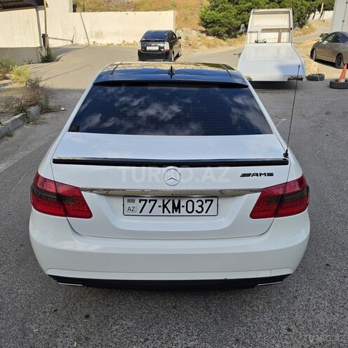 Mercedes E 300 4MATIC-4