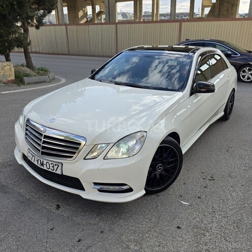 Mercedes E 300 4MATIC-2