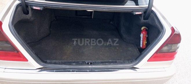 Mercedes C 230-8