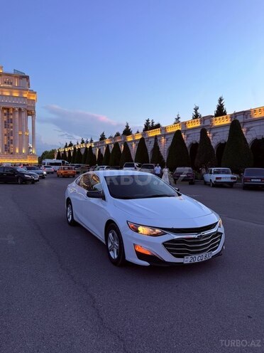 Chevrolet Malibu-3